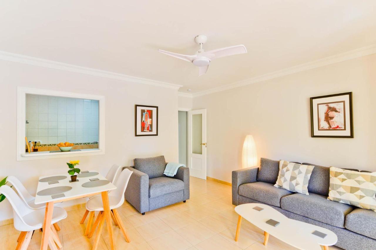 Refurbished 2-Bed Apartment Burriana Beach. Nerja Exterior photo